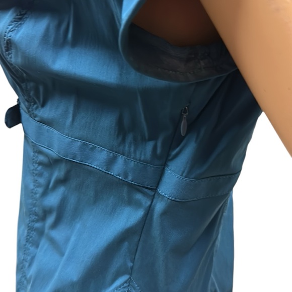 Express Designs Studio Short Sleeve Ruffled Empire Buckle Waist Zip Blouse M - Picture 7 of 11